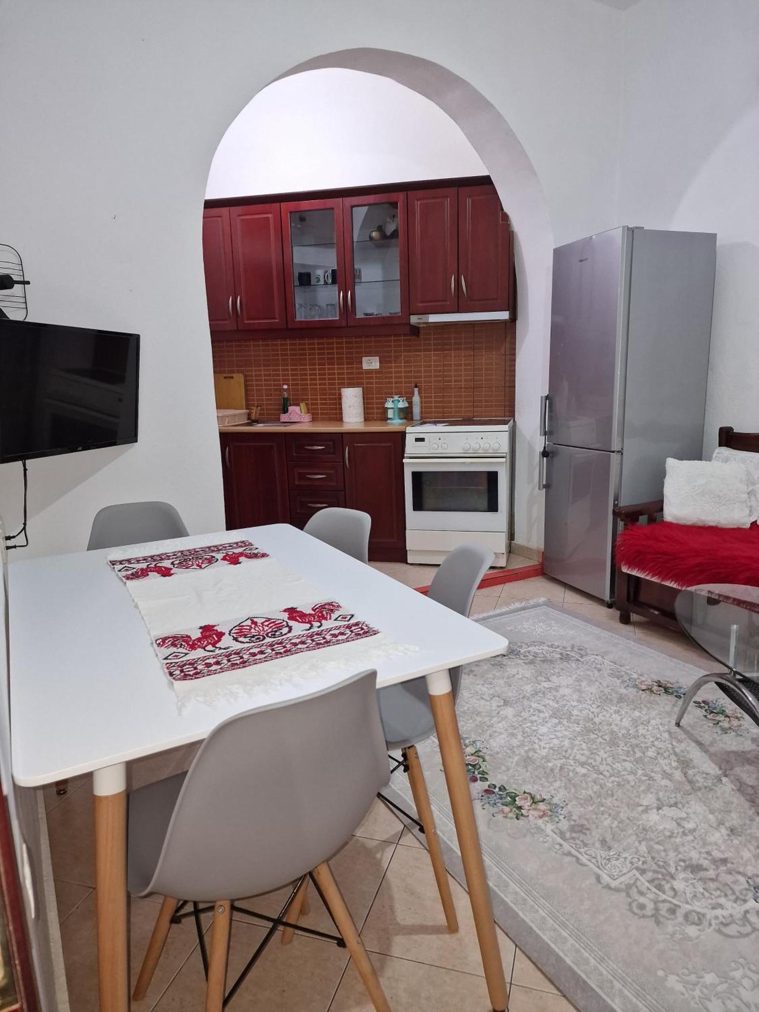 Apartment Antigona Gjirokaster Bagian luar foto