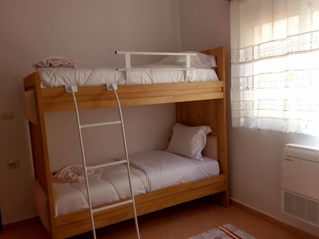 Apartment Antigona Gjirokaster Ruang foto