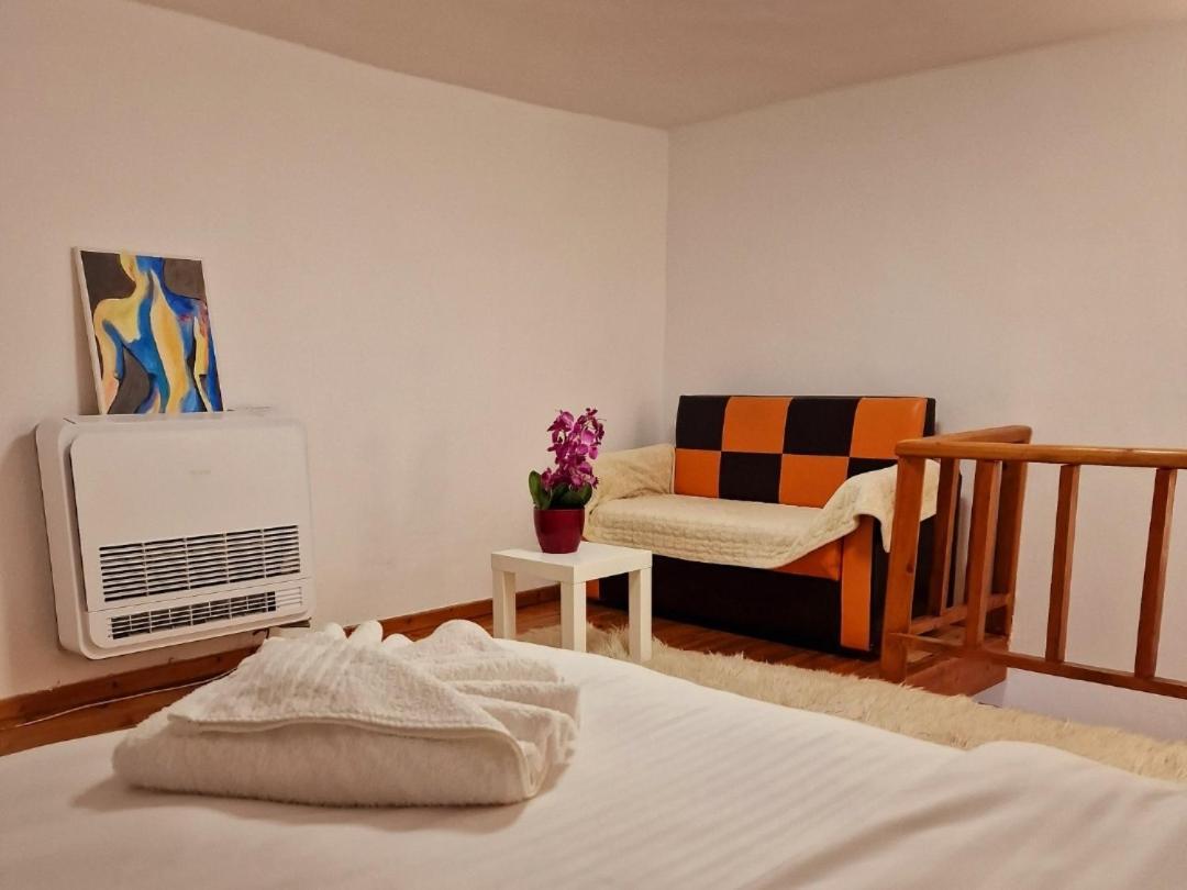 Apartment Antigona Gjirokaster Bagian luar foto