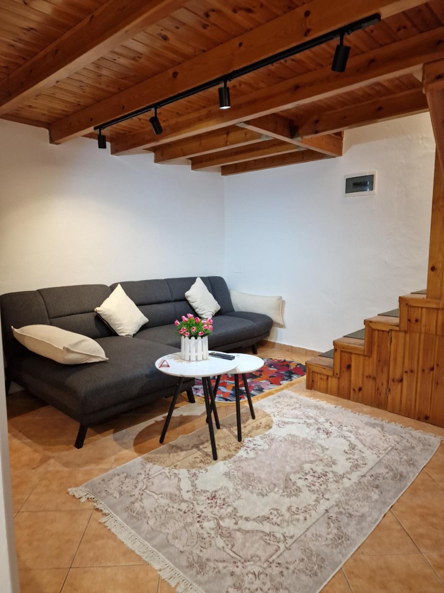 Apartment Antigona Gjirokaster Bagian luar foto